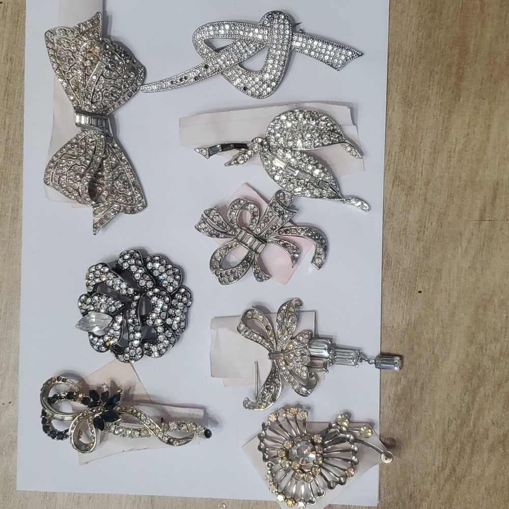 Vintages brooches